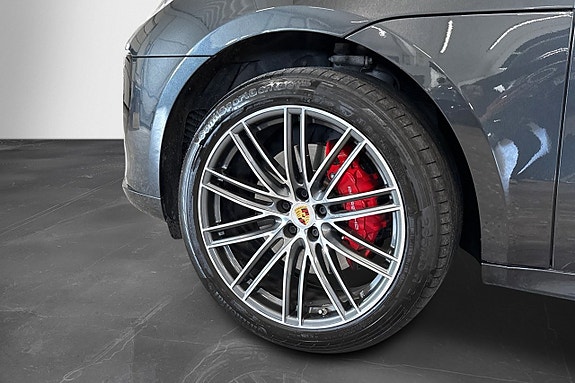 Porsche Macan GTS 25 of 26