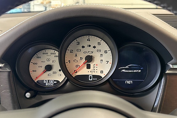 Porsche Macan GTS 19 of 26