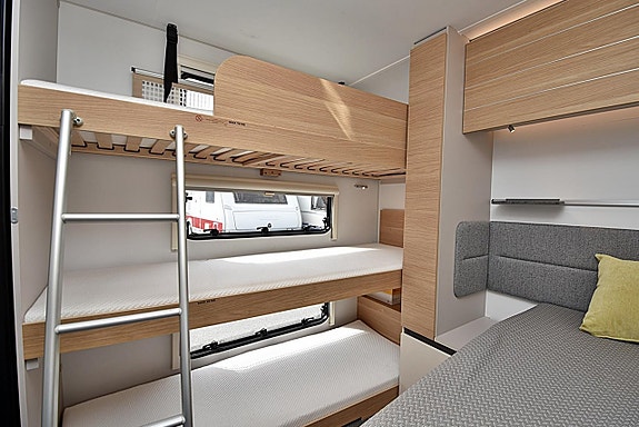 Adria 593 UK Adora, Barnkammare 16 of 27