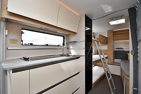 Adria 593 UK Adora, Barnkammare 14 of 27
