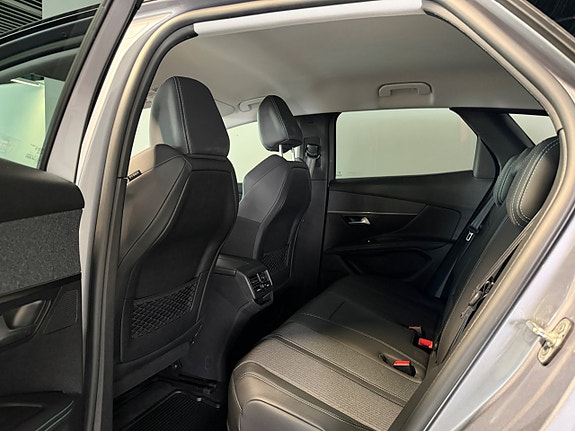 Peugeot 3008 9 of 16