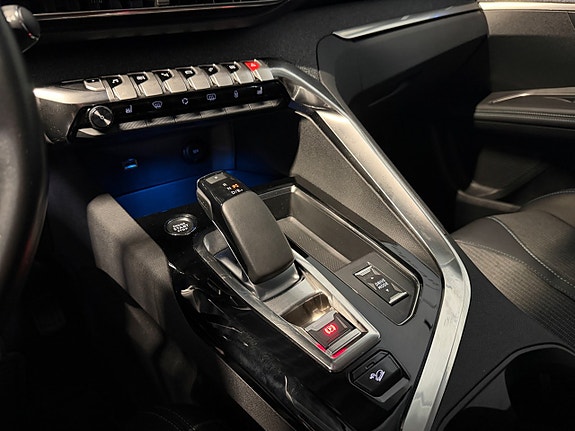 Peugeot 3008 14 of 16