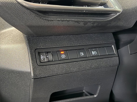 Peugeot 3008 12 of 16
