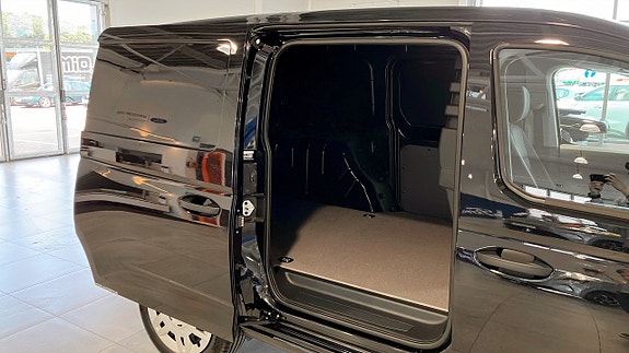 Ford Transit Connect 11 of 12