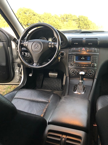 Mercedes-Benz C230 14 of 20