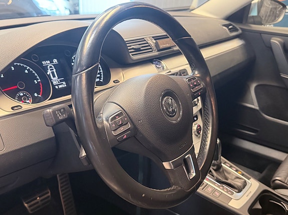 Volkswagen Passat Alltrack 11 of 13