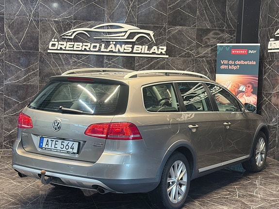 Volkswagen Passat Alltrack 3 of 13