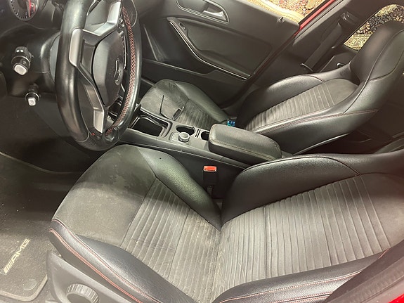 Mercedes-Benz A200 5 of 6