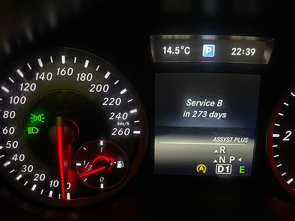 Mercedes-Benz A200 6 of 6