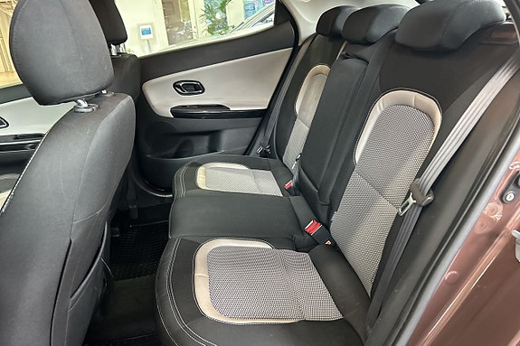 Kia Ceed 18 of 28