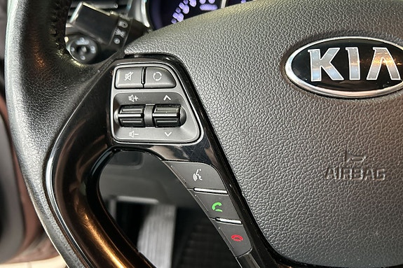 Kia Ceed 10 of 28