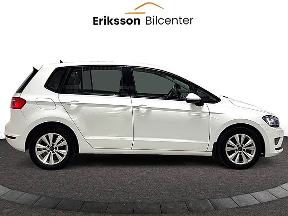 Volkswagen Golf Sportsvan 8 of 24