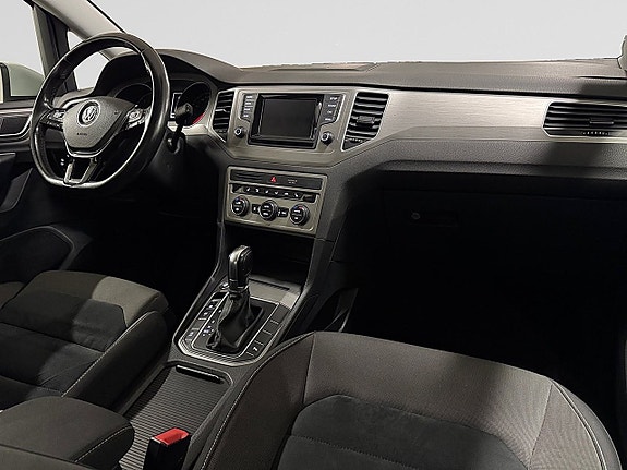 Volkswagen Golf Sportsvan 12 of 24