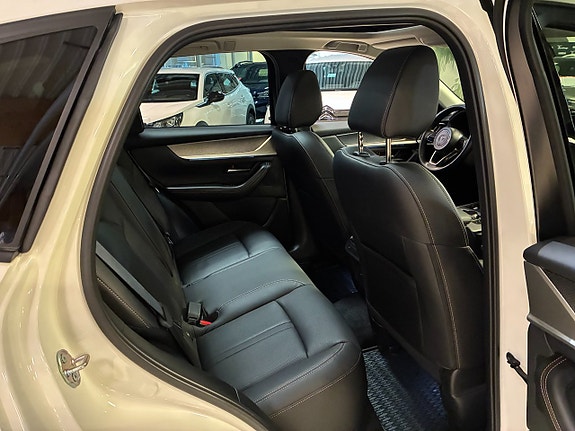 Mazda CX-60 13 of 17