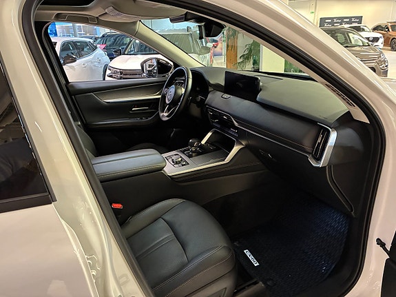Mazda CX-60 14 of 17