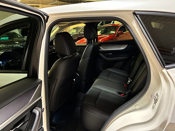 Mazda CX-60 11 of 17