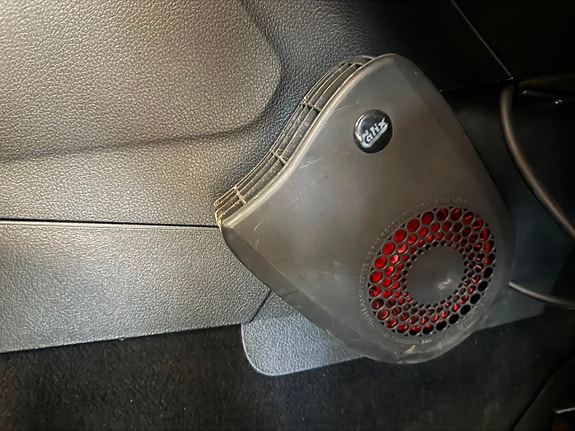 Volkswagen e-Caddy Maxi 8 of 23
