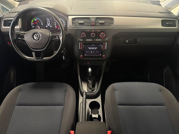 Volkswagen e-Caddy Maxi 18 of 23