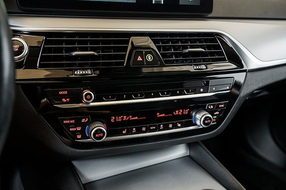 BMW 530e 19 of 28