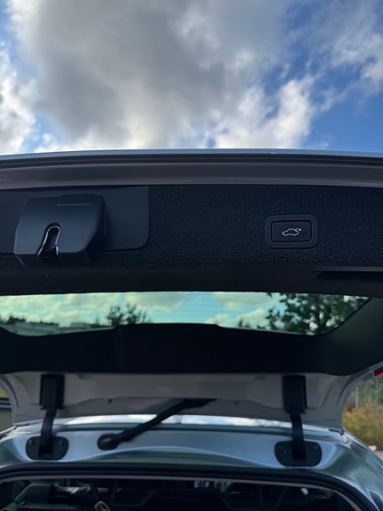 Volvo XC70 11 of 17