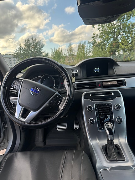 Volvo XC70 5 of 17