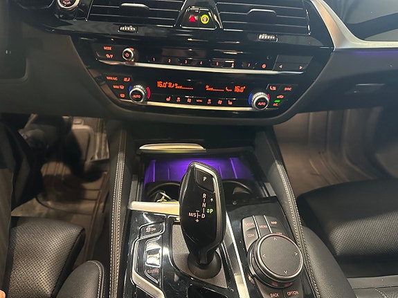 BMW 530e 16 of 22