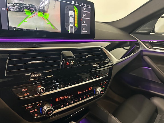 BMW 530e 14 of 22