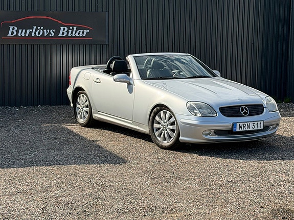 Mercedes-Benz SLK230 2 of 9