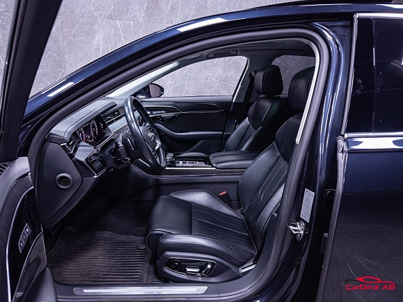 Audi A8 10 of 30