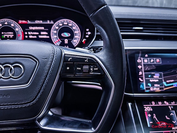 Audi A8 23 of 30