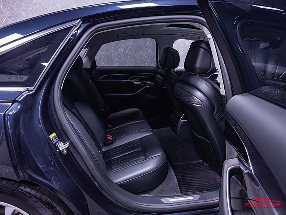 Audi A8 16 of 30