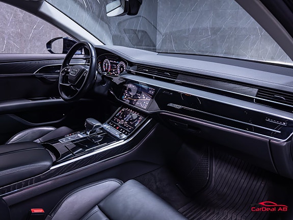 Audi A8 14 of 30