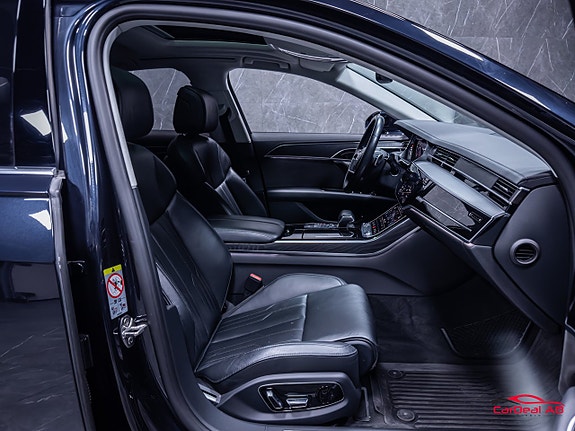 Audi A8 15 of 30