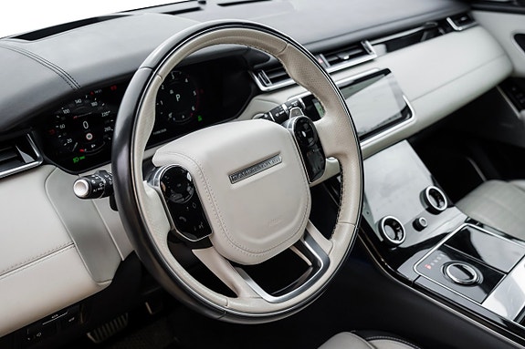 Land Rover Range Rover Velar 12 of 30