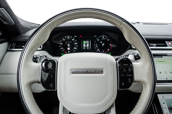 Land Rover Range Rover Velar 14 of 30