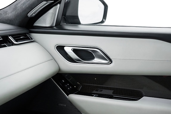 Land Rover Range Rover Velar 20 of 30