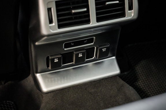 Land Rover Range Rover Velar 29 of 30