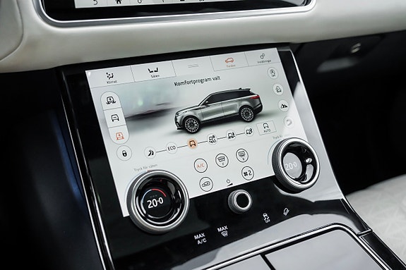 Land Rover Range Rover Velar 17 of 30