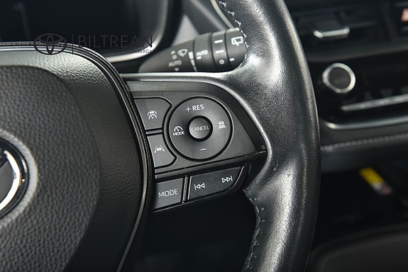 Toyota Corolla 13 of 17