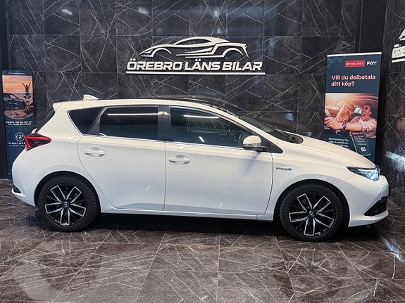 Toyota Auris 9 of 23