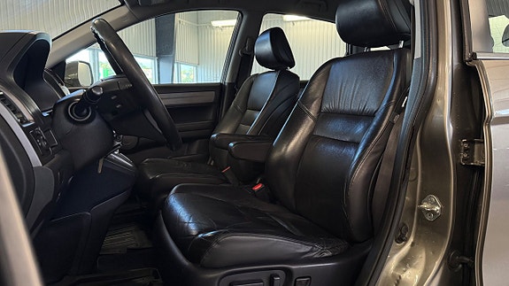 Honda CR-V 8 of 21