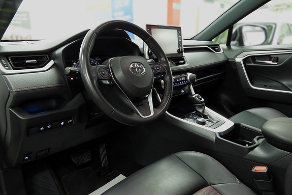 Toyota RAV4 19 of 30
