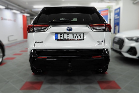 Toyota RAV4 11 of 30