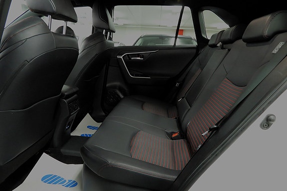 Toyota RAV4 29 of 30
