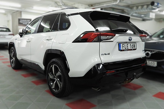 Toyota RAV4 10 of 30