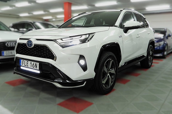 Toyota RAV4 5 of 30