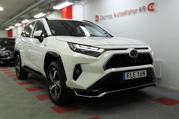 Toyota RAV4 9 of 30