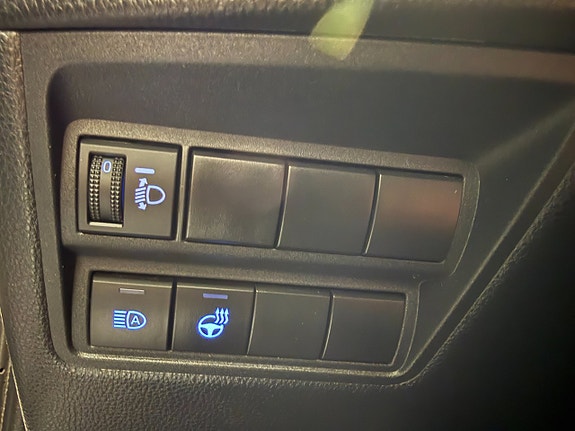 Toyota Yaris 16 of 19