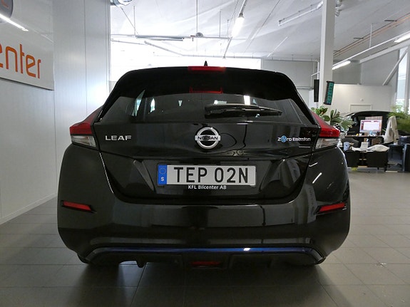 Nissan Leaf 10 of 22