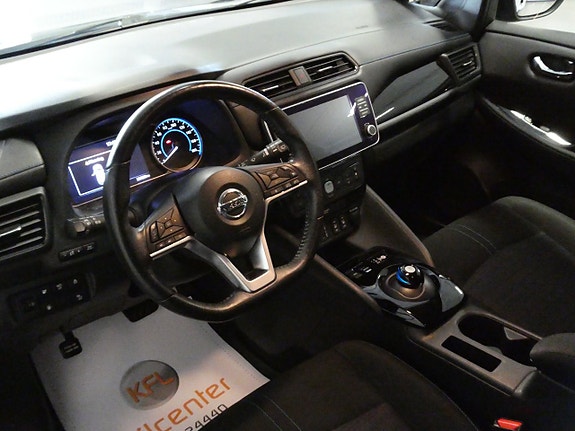 Nissan Leaf 14 of 22